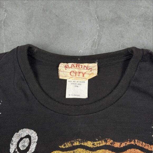 VTG 90’s Abstract Skull & Tribal Print Marin City AOP Graphic Metallic - XL - Picture 3 of 5